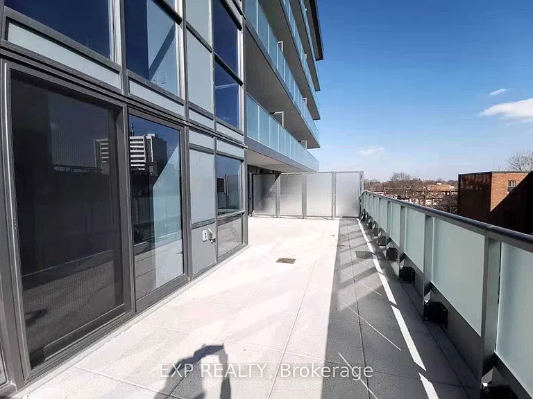 125 Redpath Ave #313 — Photo 11