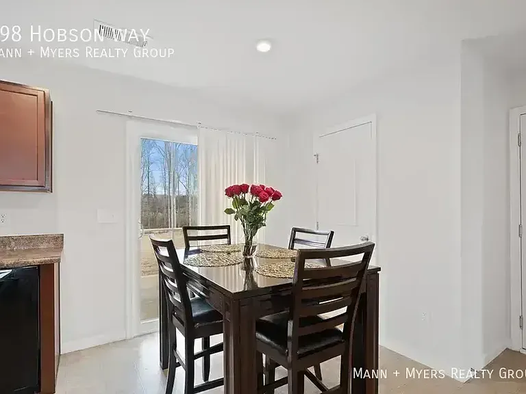 398 Hobson Way — Photo 14