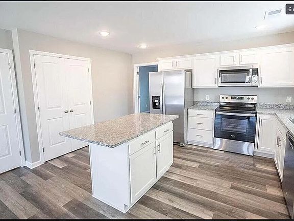 5th image of 2035 Dolly Dr #2035