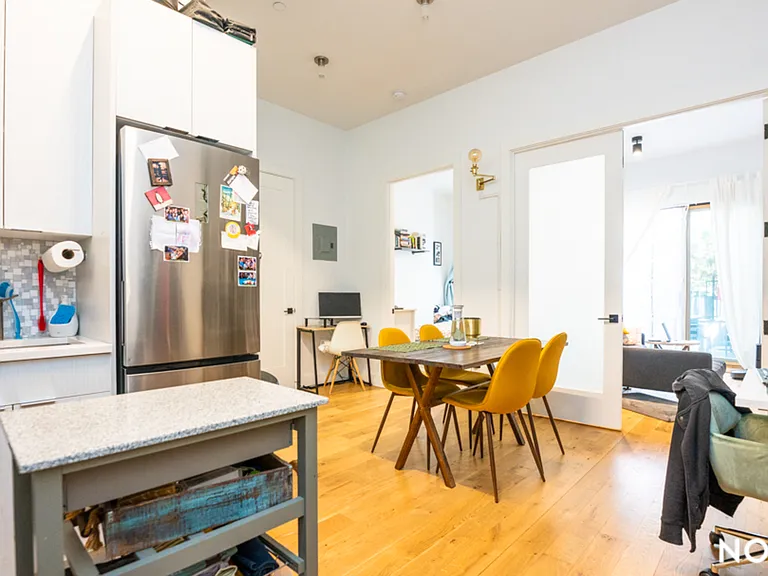 849 De Kalb Ave #1B — Photo 3