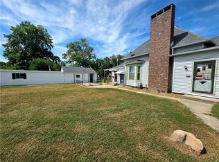 706 Perrysville Ave, Georgetown, IL 61846