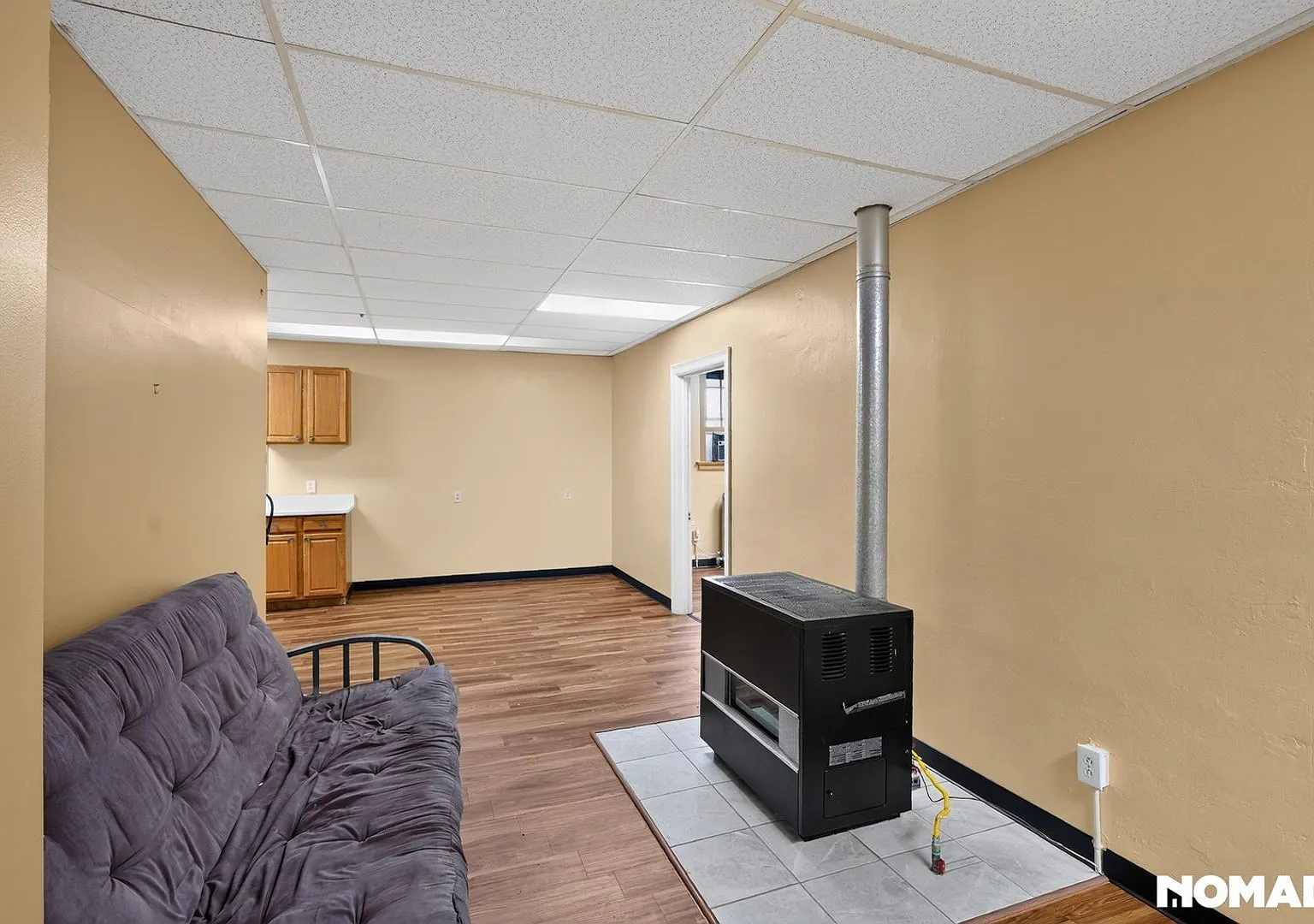 Large updated flat on Pawling Ave Heat + washer dryer Included — Photo 1