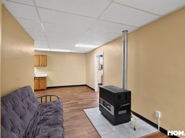99 Ford Ave, Troy, NY 12180