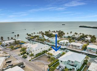 200 Plantation Dr, Tavernier, FL 33070