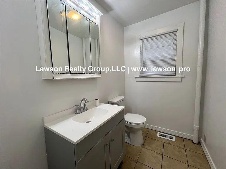 1208 Chapman Ave SW — Photo 14