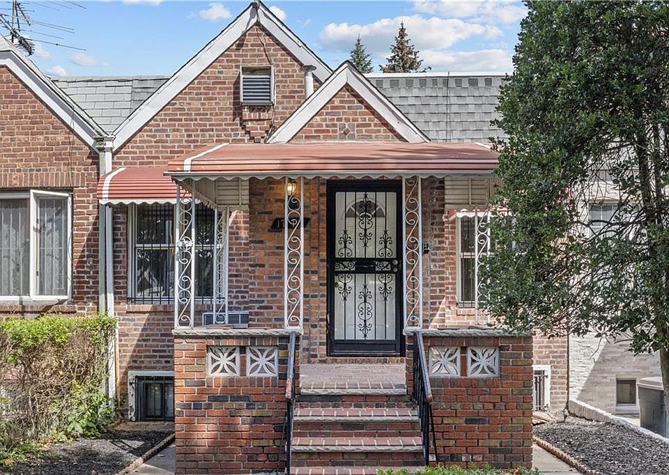 1st image of 1715 Avenue W