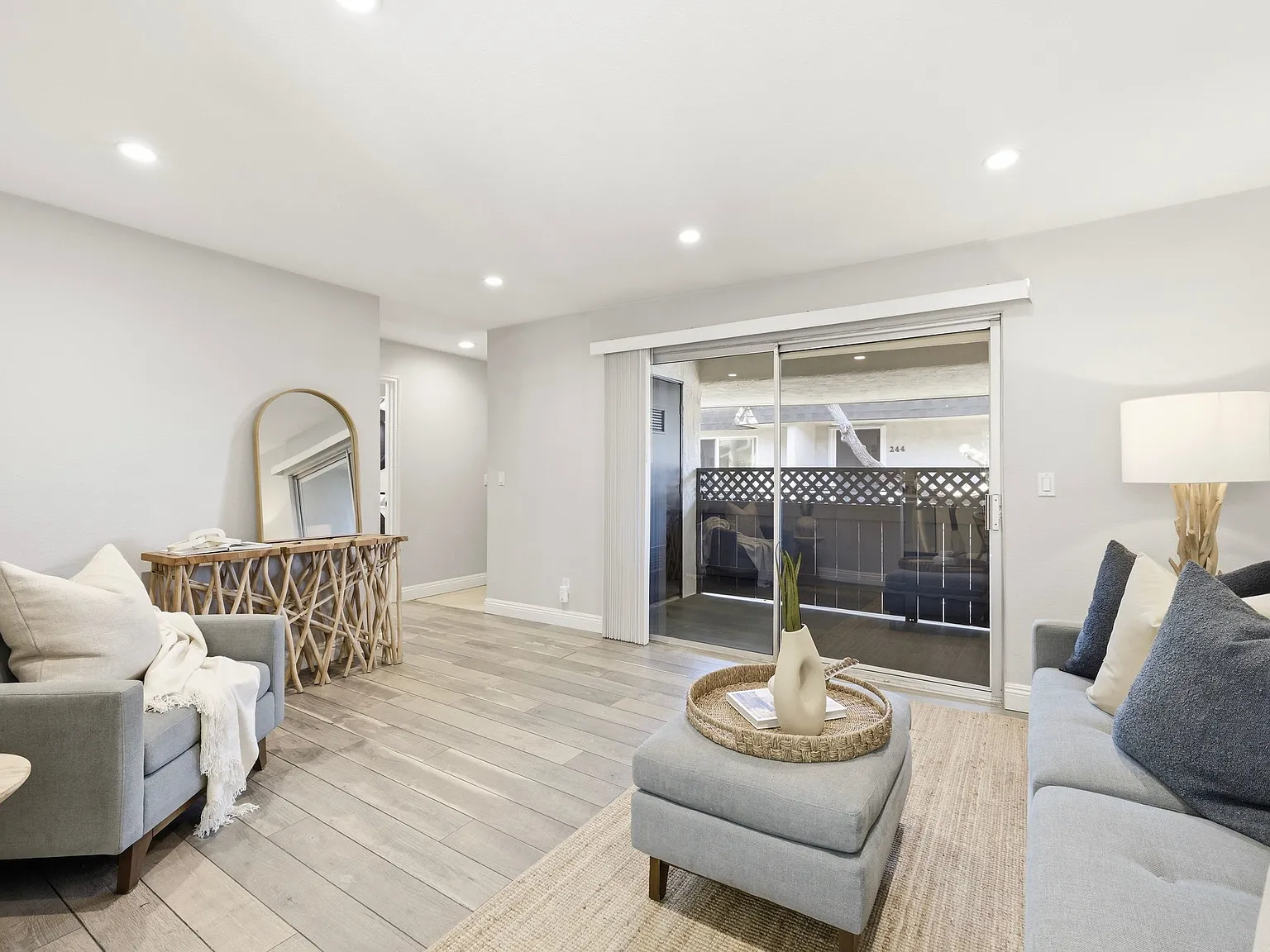 1 bed, 650 sqft, $2,500 — Photo 2