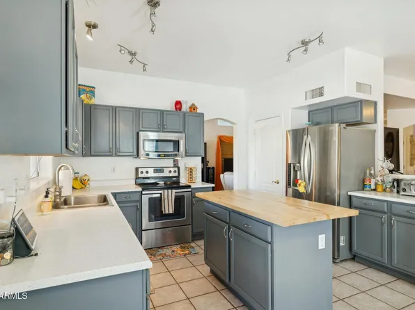 83 N AMBER Court, Chandler, AZ 85225