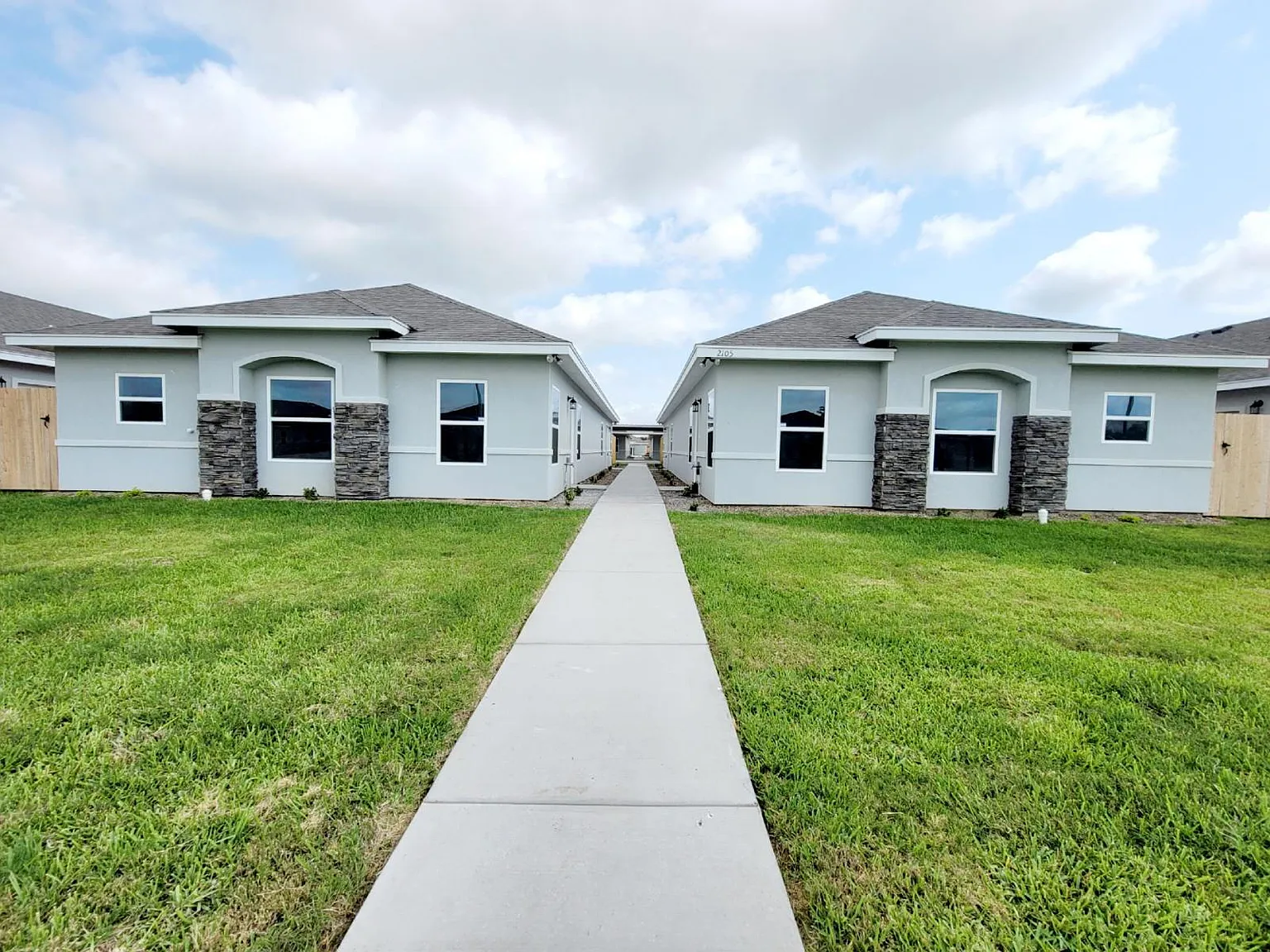 3 bed, 2.0 bath, 1140 sqft, $1,225 — Photo 2