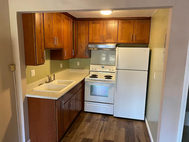 1133 Bonanza Ave — Photo 2