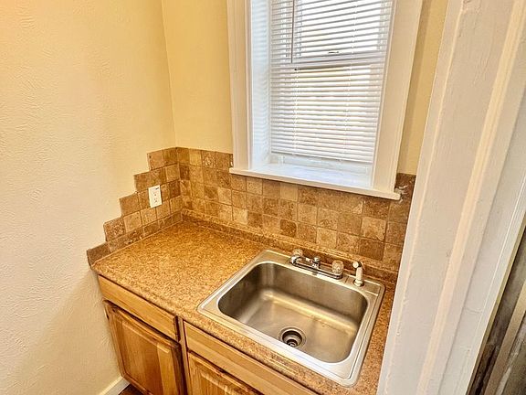 3rd image of 1960 N Sherman St APT 24