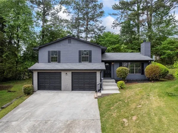 2246 Hightrail Ct, Lithonia, GA 30058