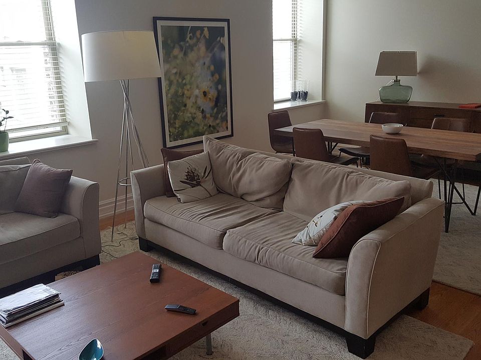 1st image of 1470 W Carmen Ave APT 303
