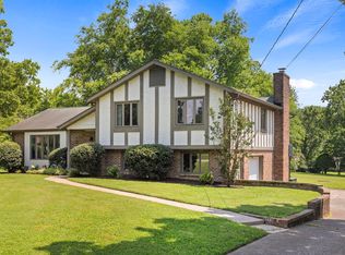 212 Montchanin Dr, Old Hickory, TN 37138