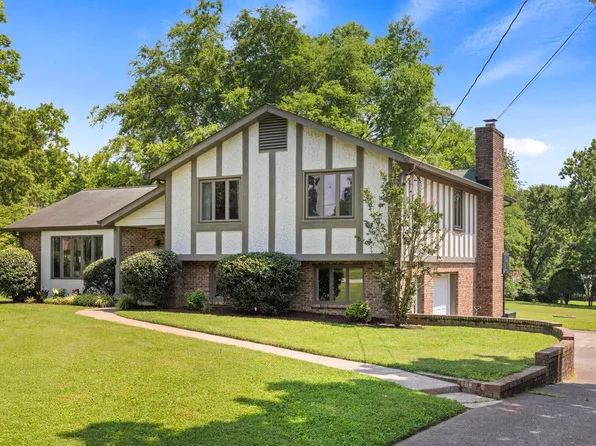 212 Montchanin Dr, Old Hickory, TN 37138