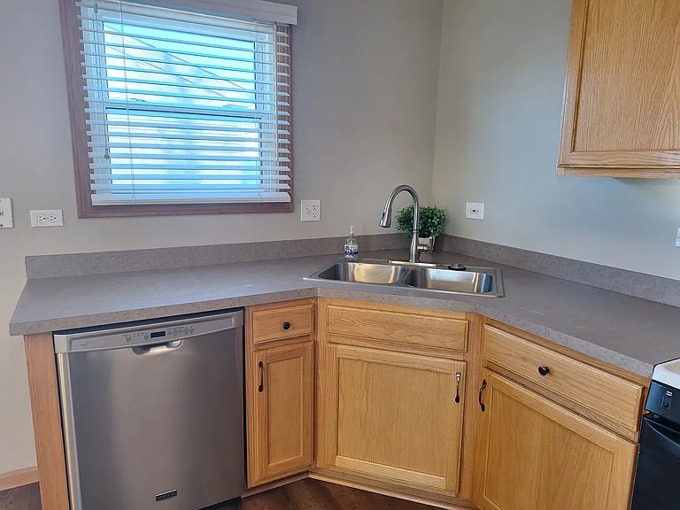 2000 Union Mill Dr — Photo 3
