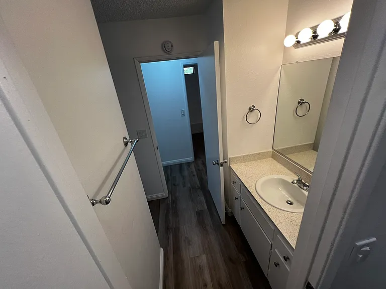 Beachwood Village Apartments — Photo 150