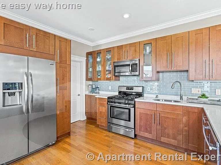 62 Stanley Ave #2 — Photo 4
