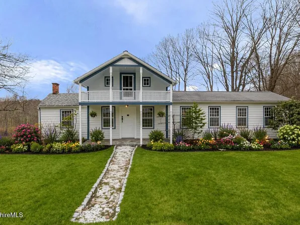 107 S Main St, Sheffield, MA 01257