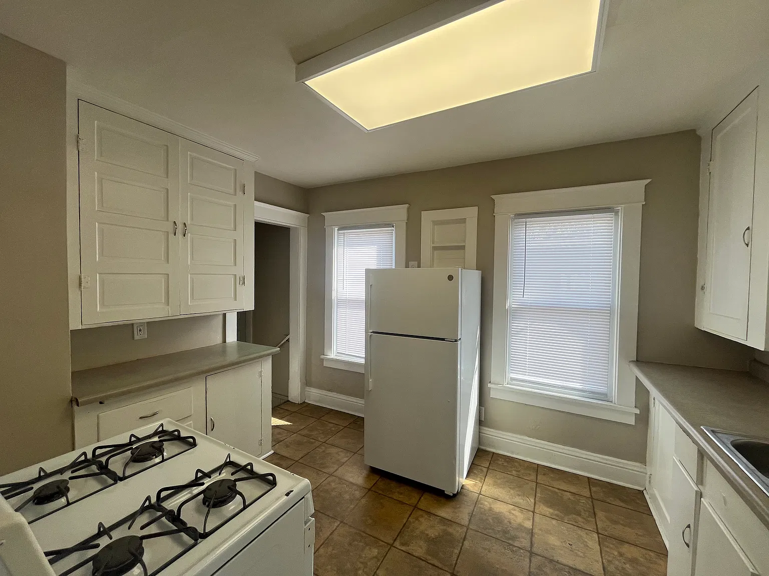 2 Bedroom Home In Muskegon Heights — Photo 4