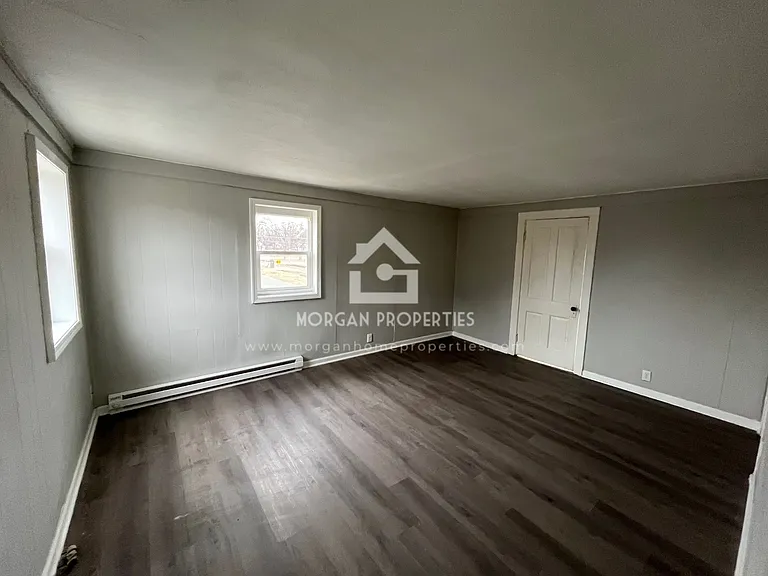 702 W 5th St #3 — Photo 2