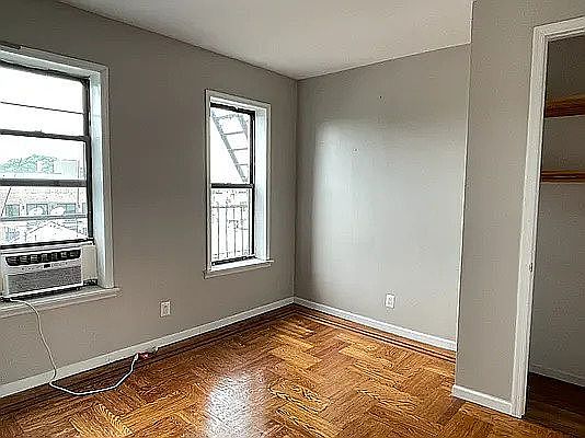 5th image of 869 Saint Johns Pl #B12