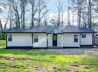 939 Dry Valley Rd, Rossville, GA 30741