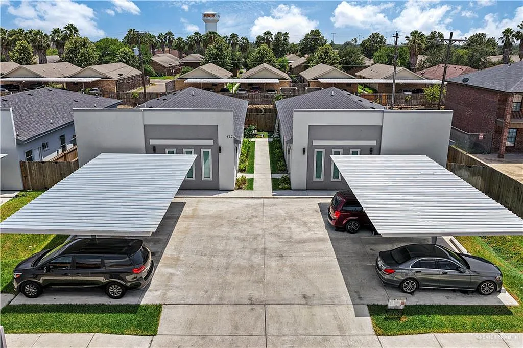 2 bed, 2.0 bath, 3879 sqft, $1,000 — Photo 4