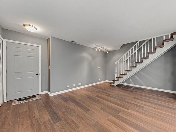 4th image of 1200 Cove Dr #225C
