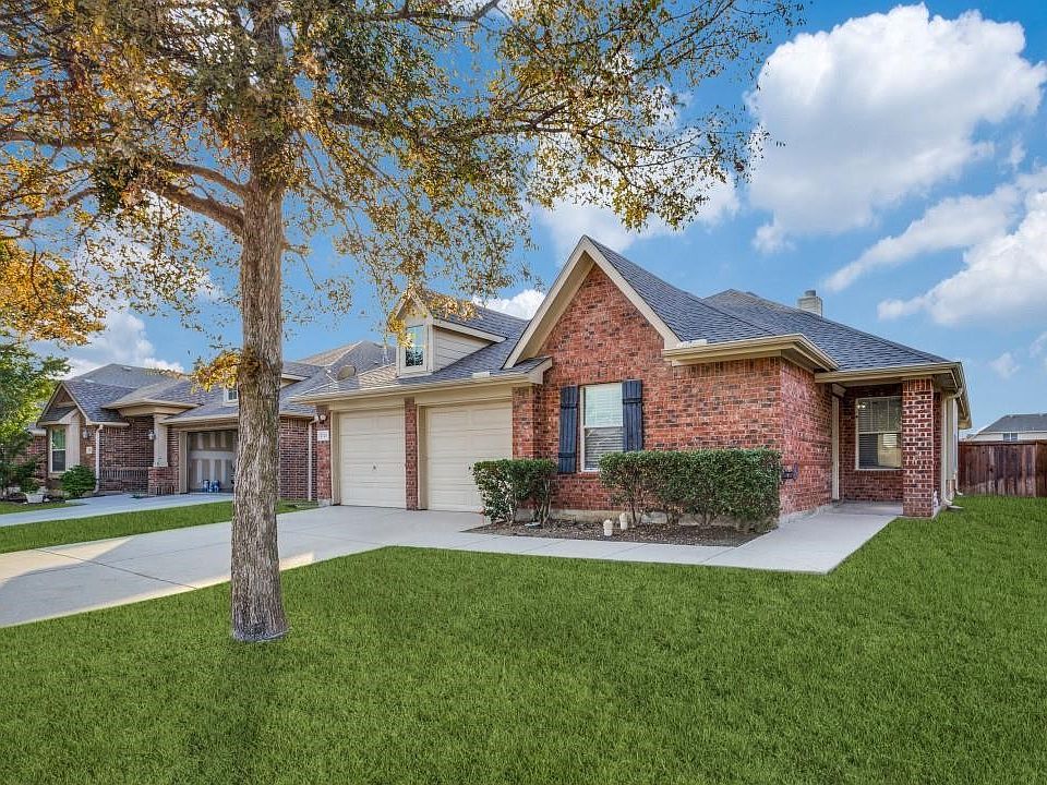 1st image of 2725 Cascade Cove Dr