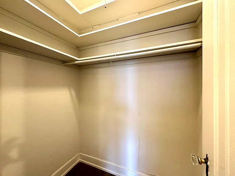 1033 W Loyola Ave #404 — Photo 11