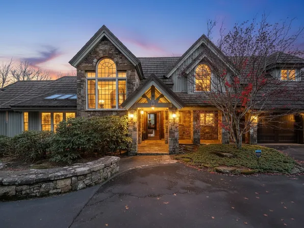 1734 Toxaway Drive, Lake Toxaway, NC 28474