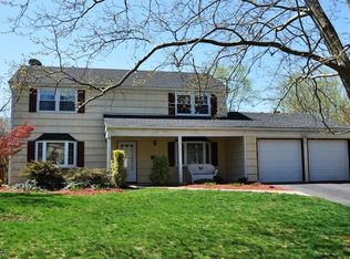 26 Indiana Rd, Somerset, NJ 08873