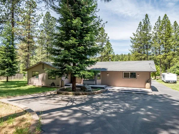 12724 Alta Sierra Dr, Grass Valley, CA 95949