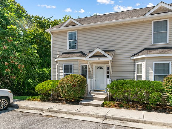 2nd image of 109 Sutherland Dr