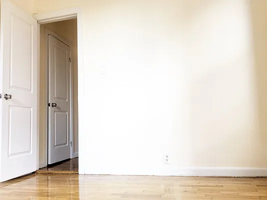 Rented by Bohemia Realty Group | media 14