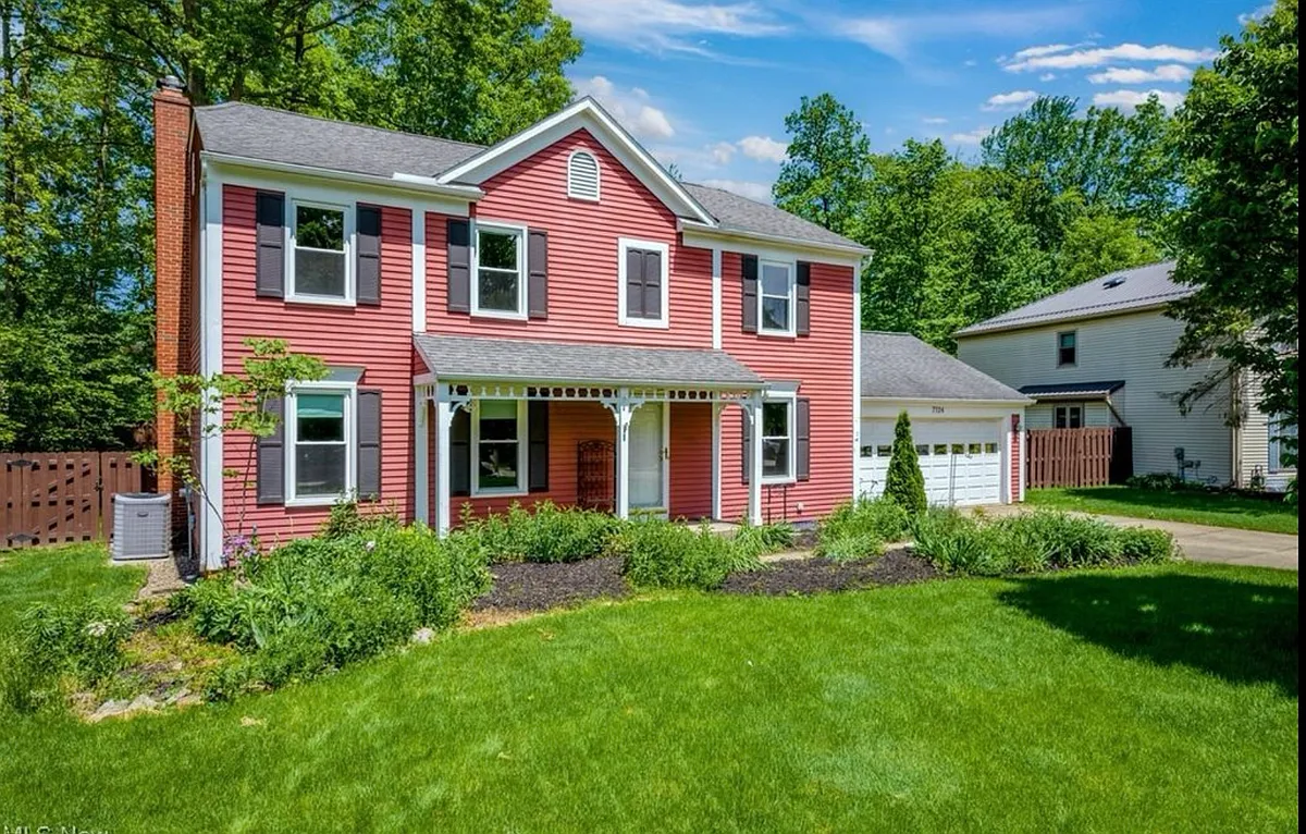 Building Photo - 7124 Hollyhock Ln