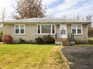 3328 Blanton Ln, Louisville, KY 40214