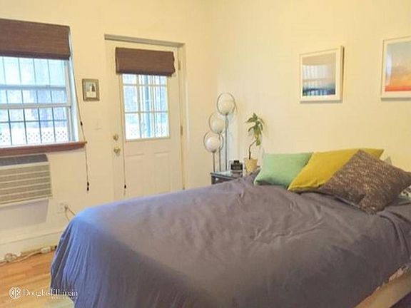 4th image of 344 Atlantic Ave APT 1