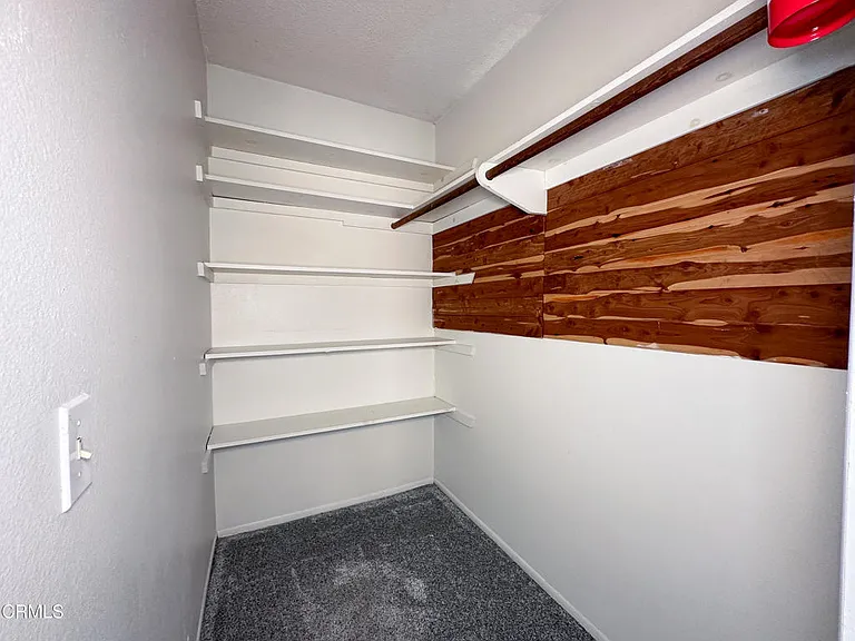242 N 5th St #B — Photo 3