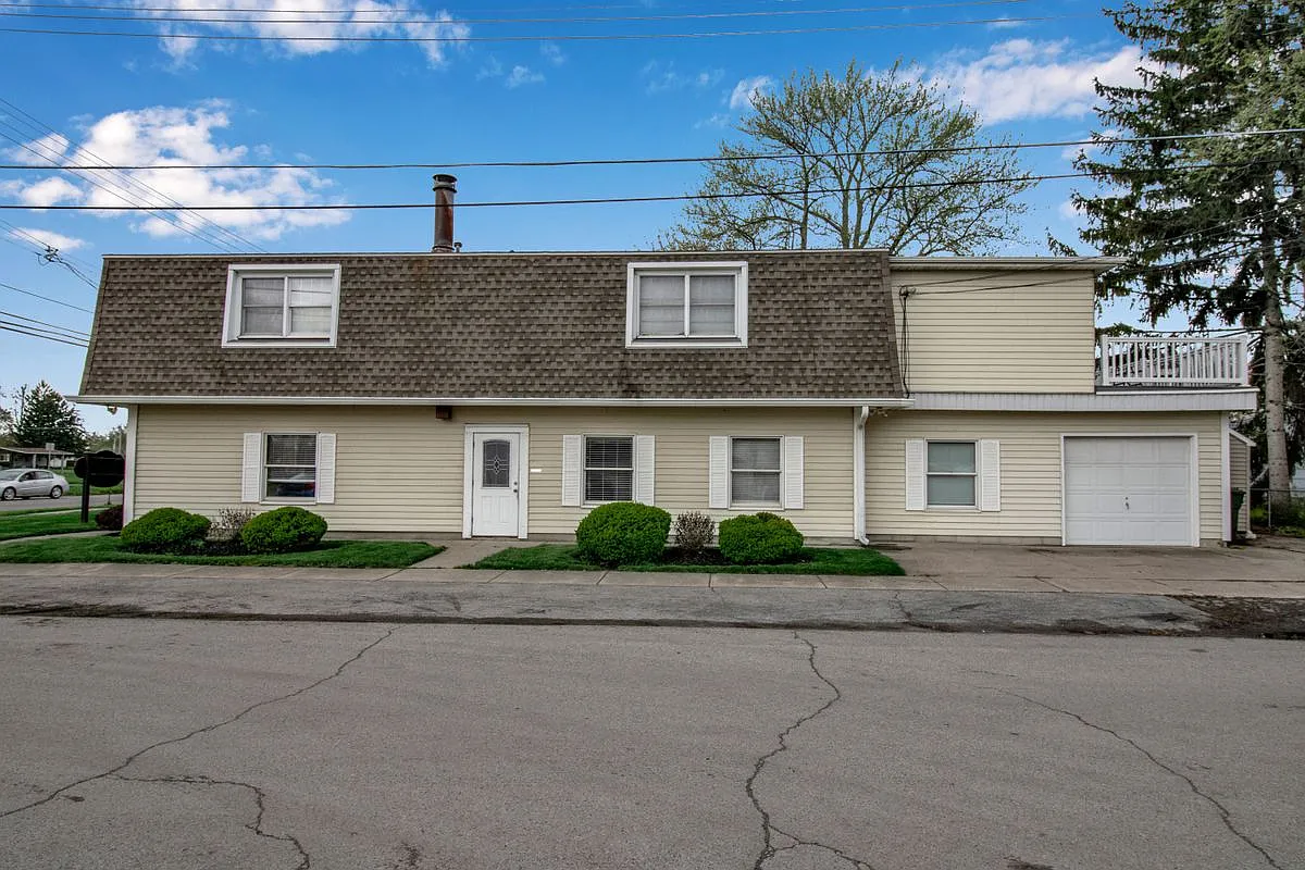 1 bed, 1.0 bath, 600 sqft, $1,200 — Photo 1