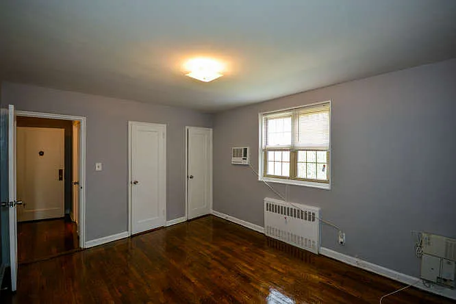 69-16B 213th St #284 — Photo 5