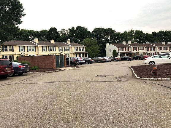 4th image of 21 Ben Franklin Dr #1066