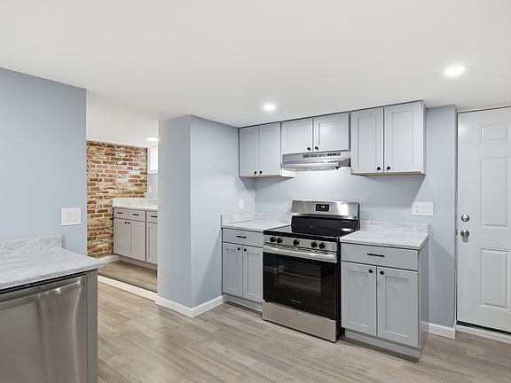 5th image of 25 Bourne St #B