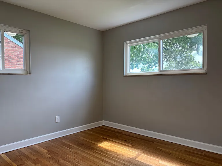 3170 Southfield Fwy — Photo 4