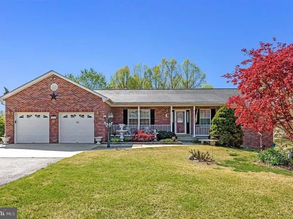 9015 Woodland Way N, Owings, MD 20736