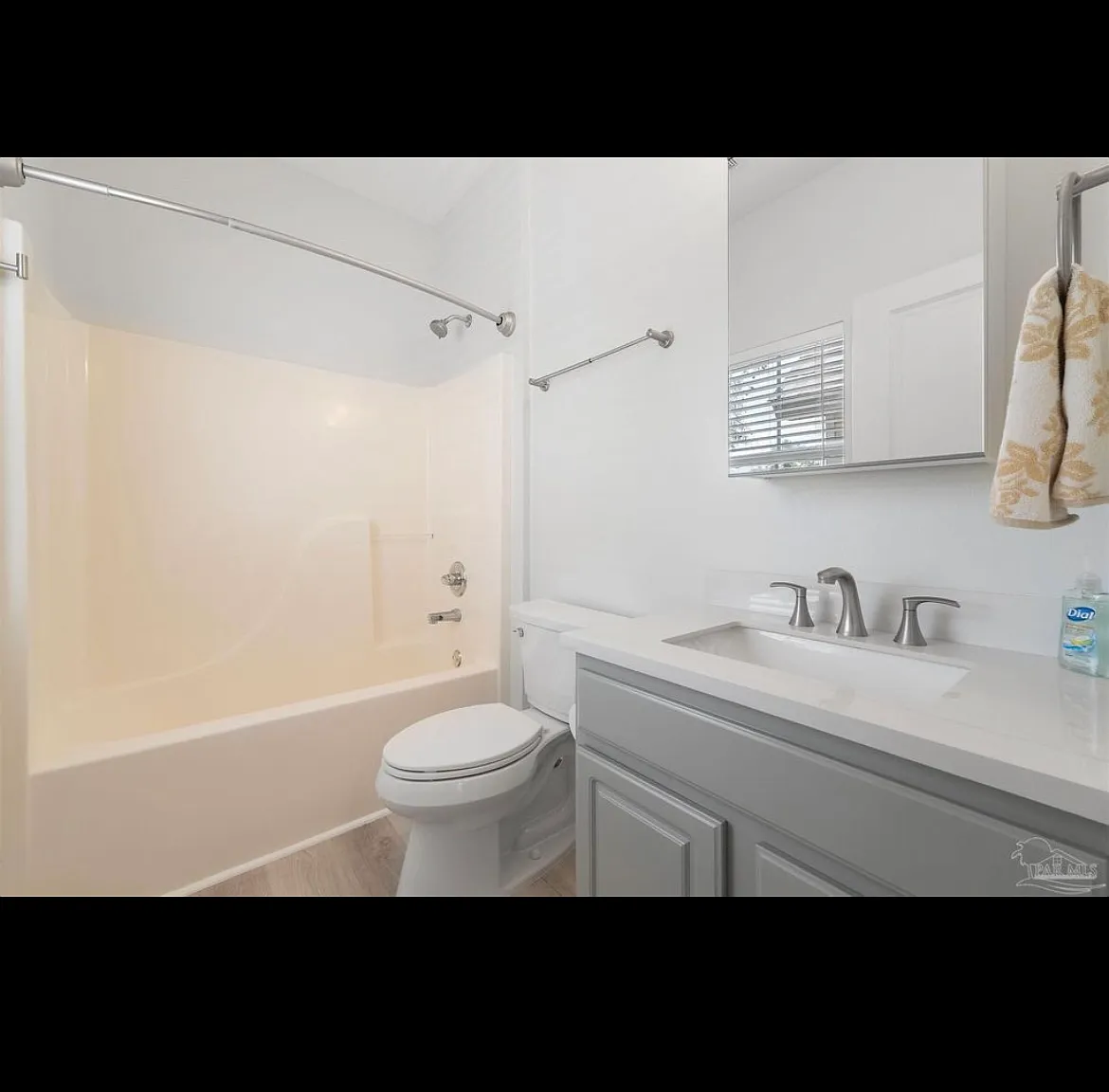 3 bed, 1241 sqft, $800 — Photo 3