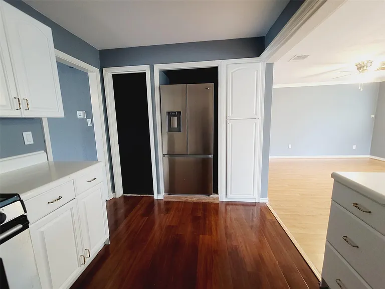 7535 Thurow St — Photo 17