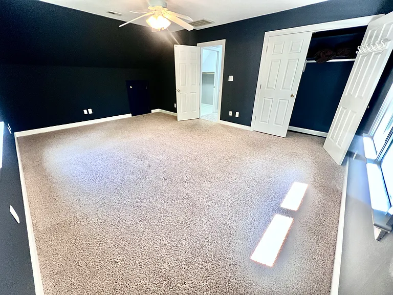 113 Lulworth Ct — Photo 40