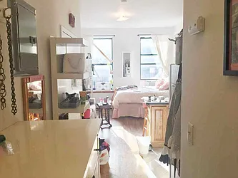 Rented by Jeffrey Mosczyc, LREB